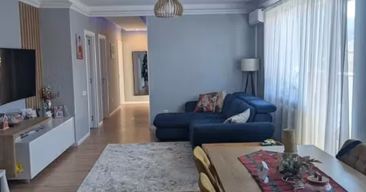 Apartament Florești