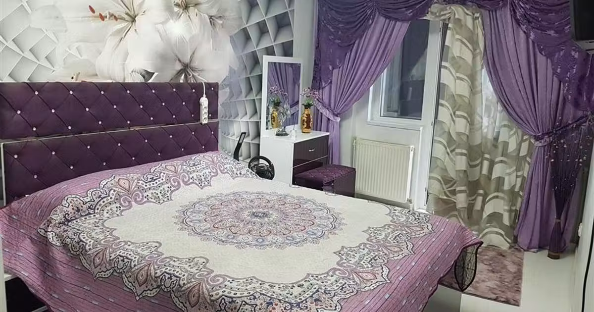 Apartament de vânzare cu 3 camere în zona Gării, Brăila