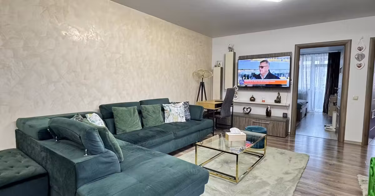 Apartament de vânzare cu 3 camere, mobilat în Florești