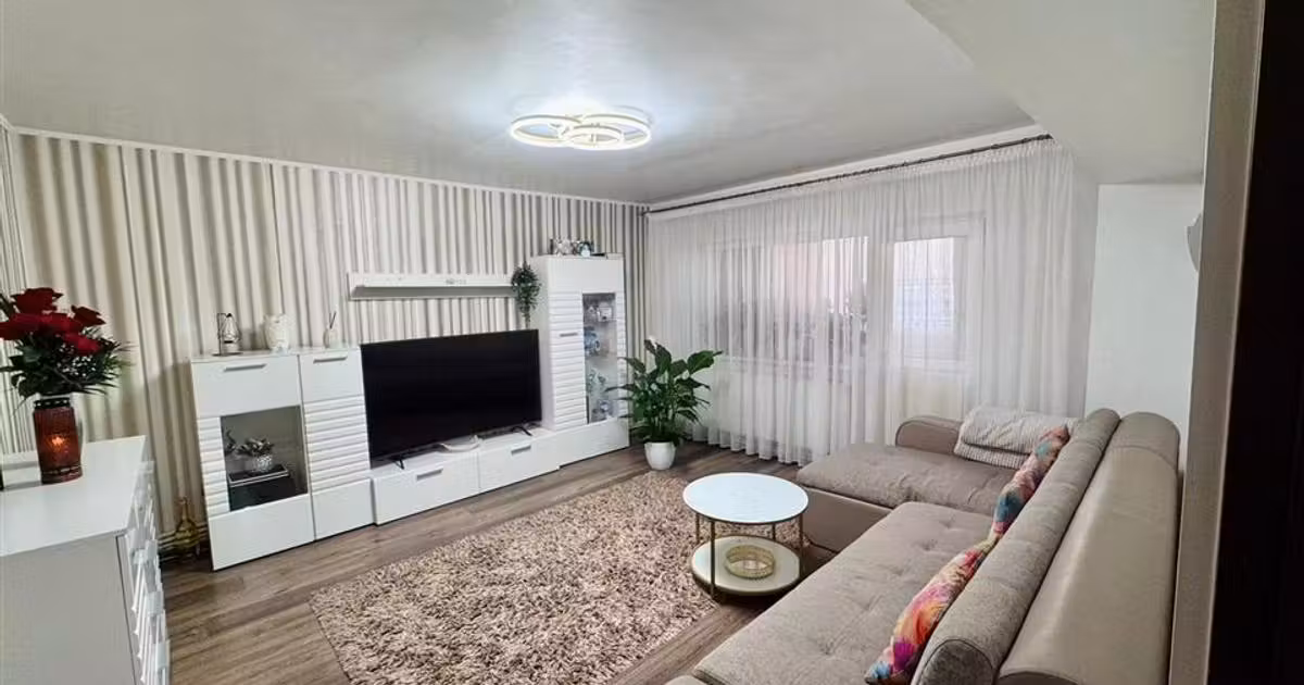 Apartament de vânzare cu 3 camere, mobilat în zona Buzaului, Brăila