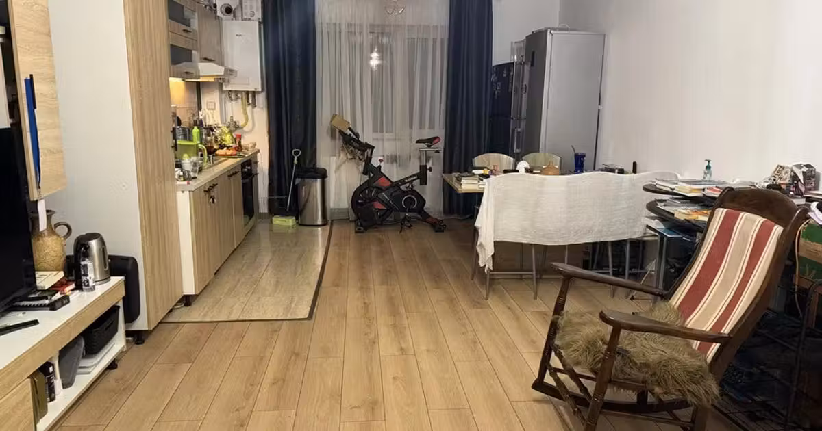 Apartament de vânzare cu 3 camere, mobilat în Florești