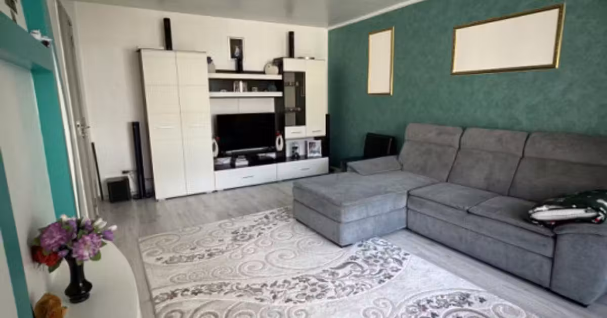 Apartament de vânzare cu 2 camere, mobilat în Florești