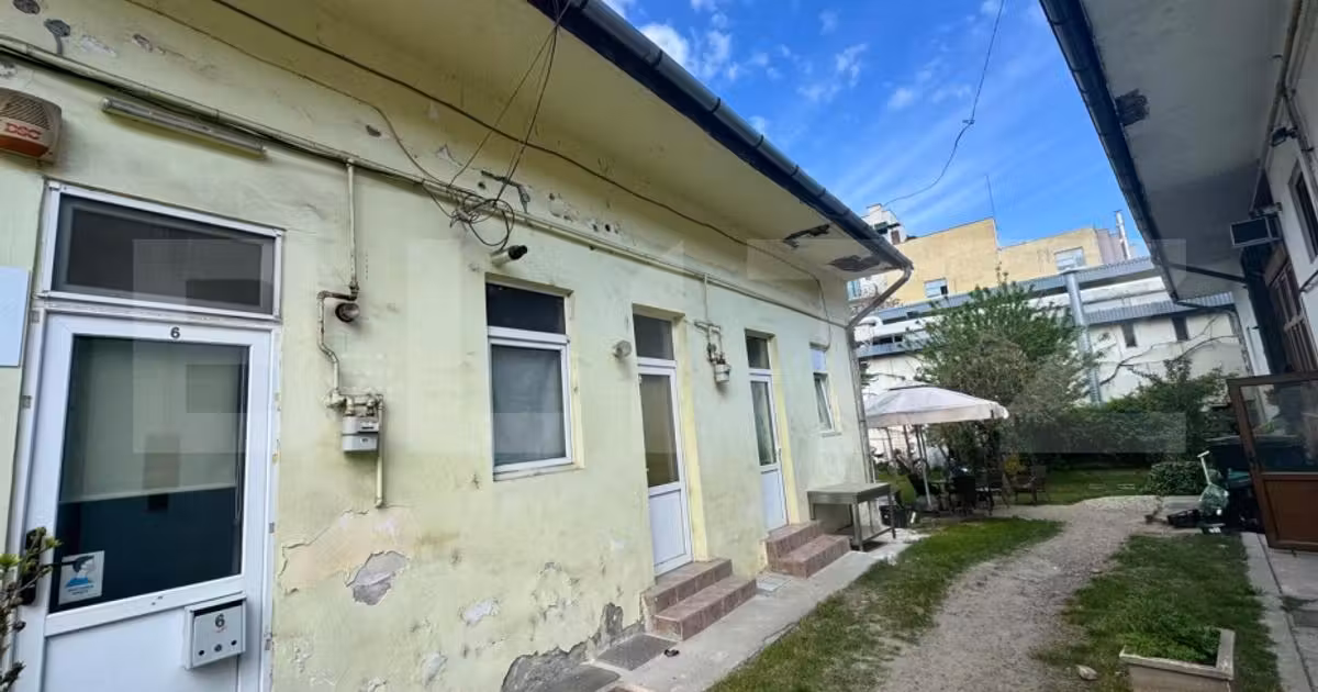 Apartament de vânzare cu 3 camere, mobilat în zona Central, Cluj-Napoca