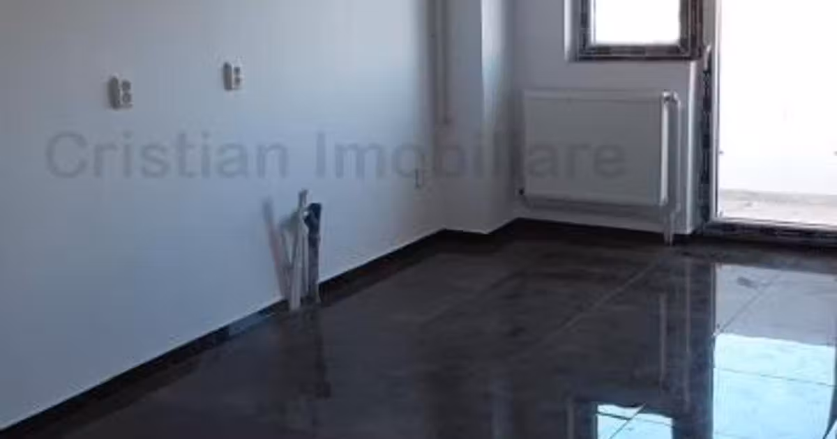 Apartament de vânzare cu 3 camere în zona Apollo, Brăila