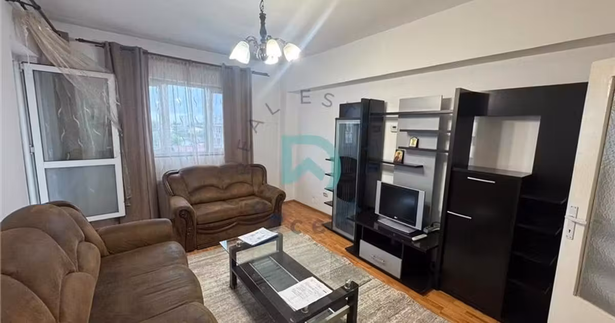 Apartament de vânzare cu 3 camere în zona Calea București, Brașov