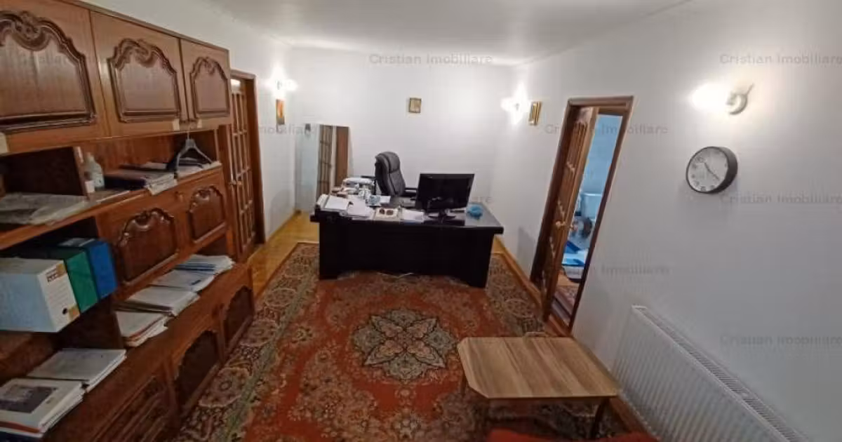 Apartament de vânzare cu 2 camere în zona Apollo, Brăila