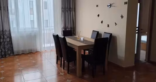 Apartament Florești
