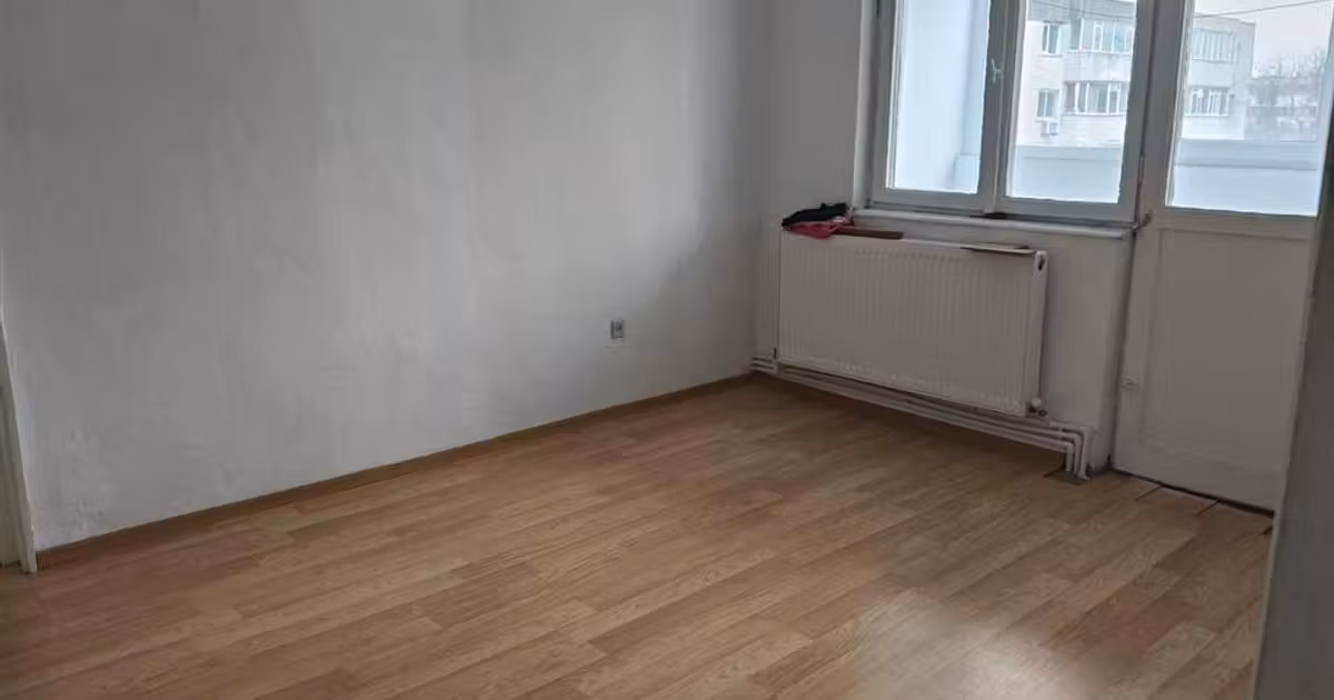 Apartament de vânzare cu 2 camere în zona Hipodrom, Brăila