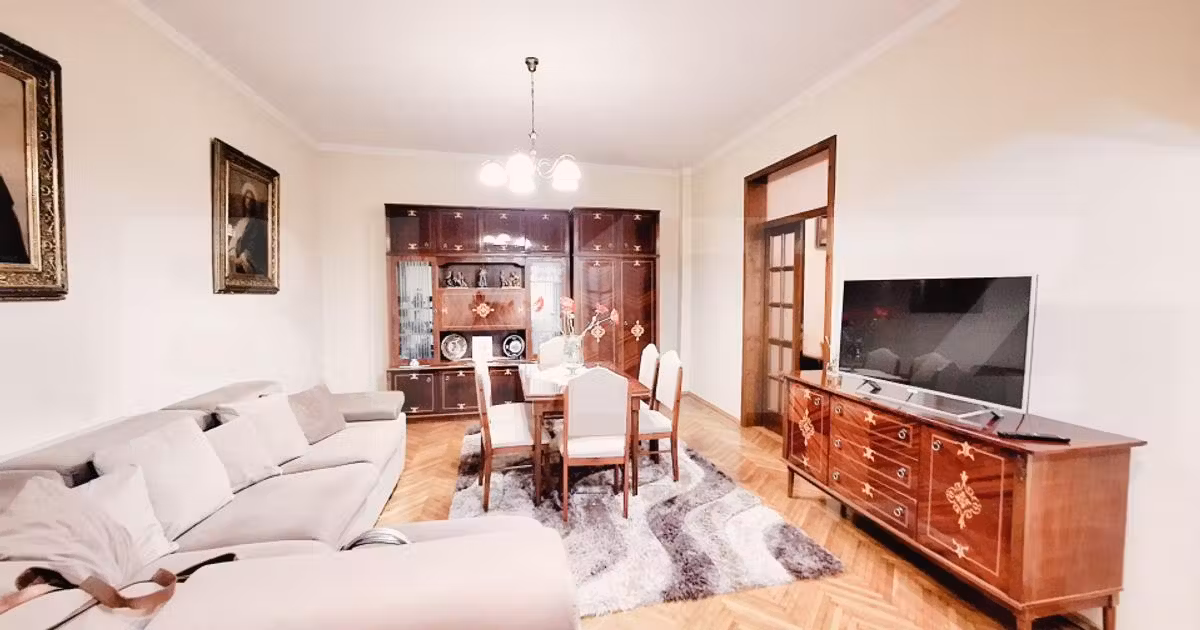 Casă de vânzare cu 3 camere, mobilată în zona Central, Cluj-Napoca