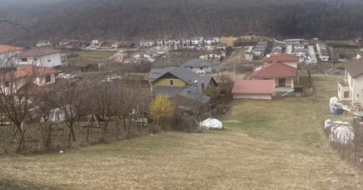 Teren Construcții intravilan de vânzare de 1142 mp, în Florești