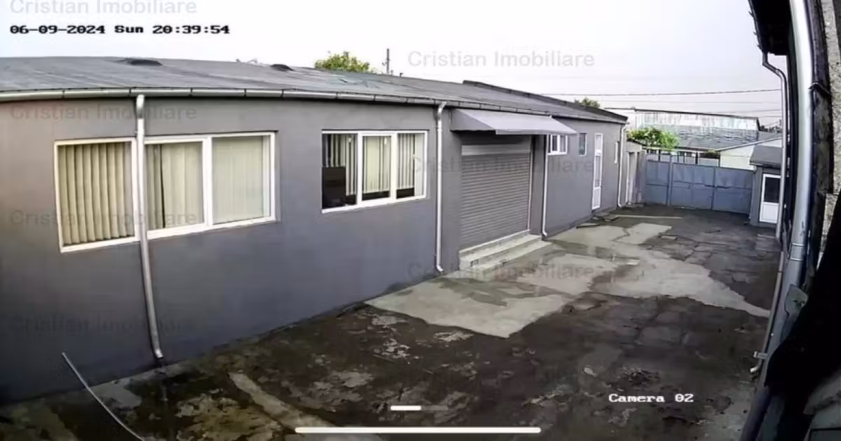 Spațiu comercial de vânzare de 380 mp, în zona Apollo, Brăila