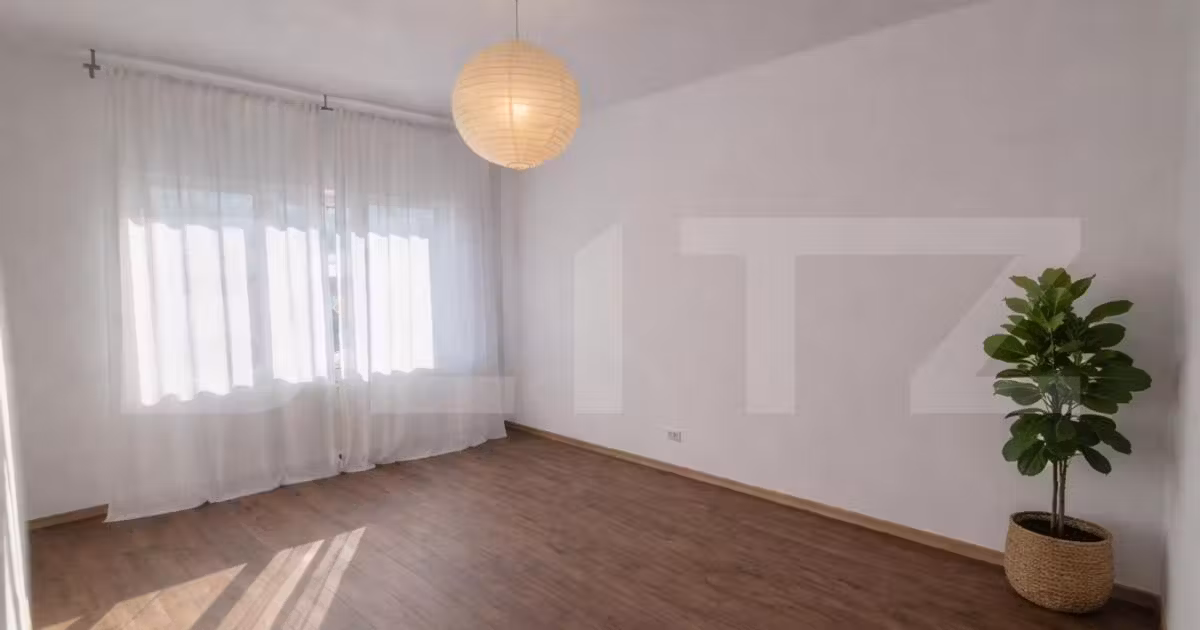 Apartament de vânzare cu 3 camere în zona Central, Cluj-Napoca