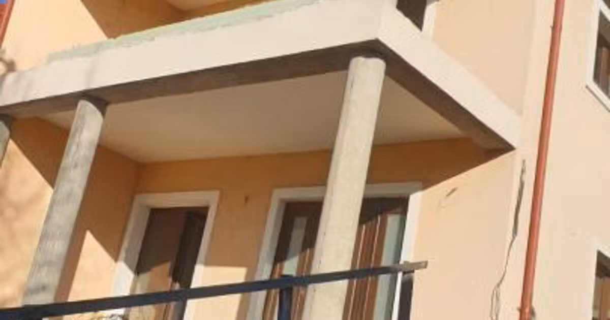 Casă de vânzare cu 5 camere în Brăila
