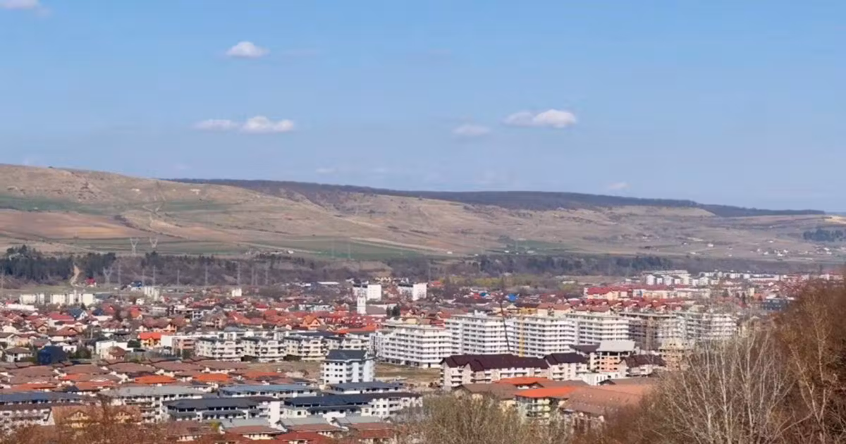 Teren Construcții intravilan de vânzare de 5800 mp, în Florești