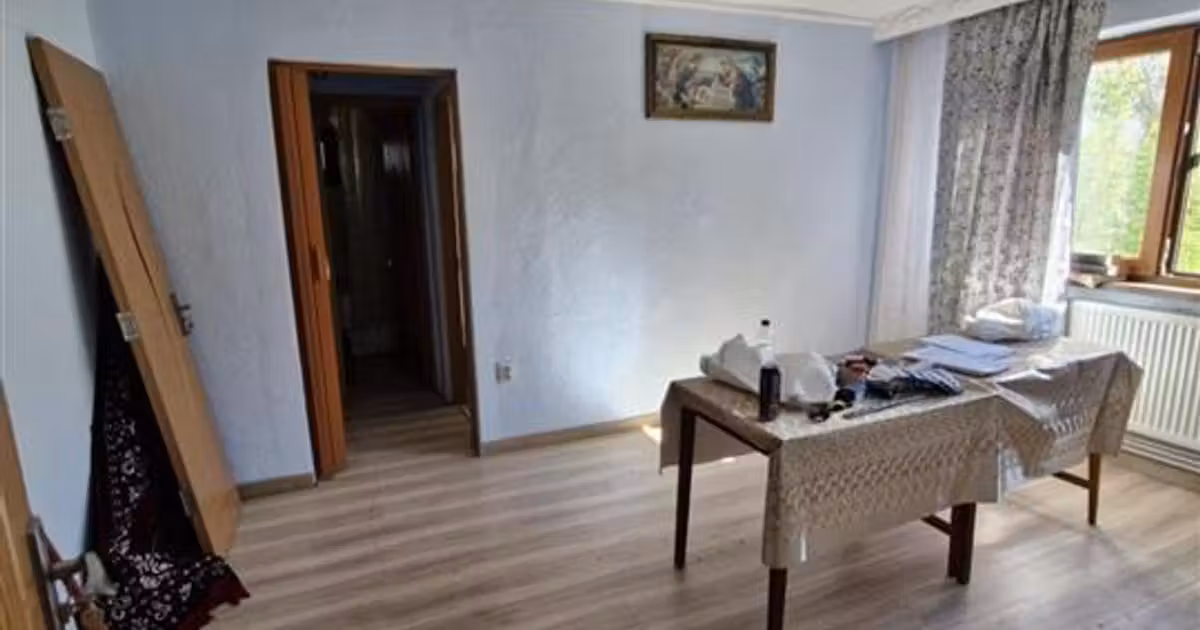Apartament de vânzare cu 3 camere în zona Obor, Brăila