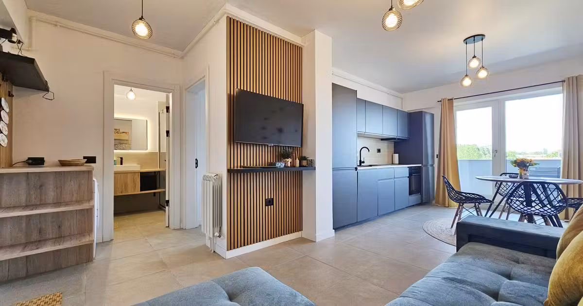 Apartament de vânzare cu 2 camere, mobilat în Mamaia-Sat