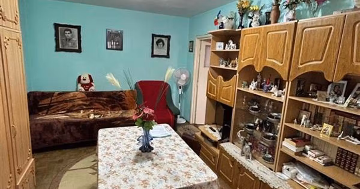 Apartament de vânzare cu 2 camere în zona Apollo, Brăila