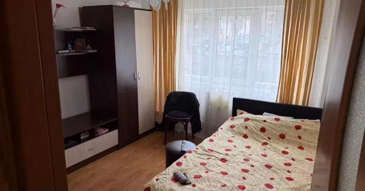 Apartament de vânzare cu 3 camere în zona Semicentral, Cluj-Napoca