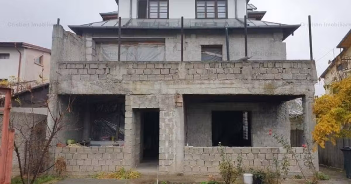 Casă de vânzare cu 6 camere în zona Central, Brăila