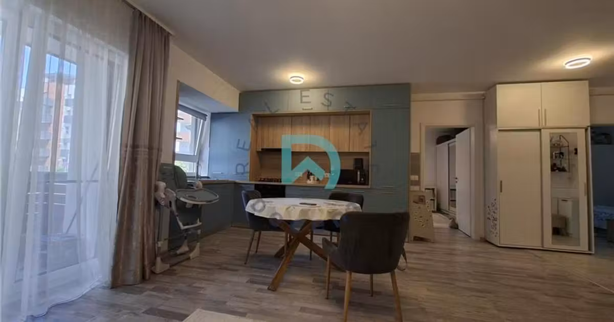 Apartament de vânzare cu 3 camere în zona Avantgarden, Brașov