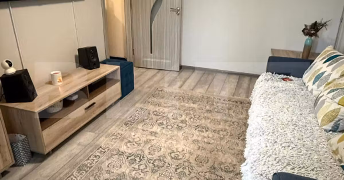 Apartament de vânzare cu 3 camere, mobilat în zona Noua, Brașov