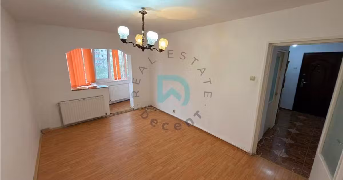Apartament de vânzare cu 3 camere în zona Astra, Brașov