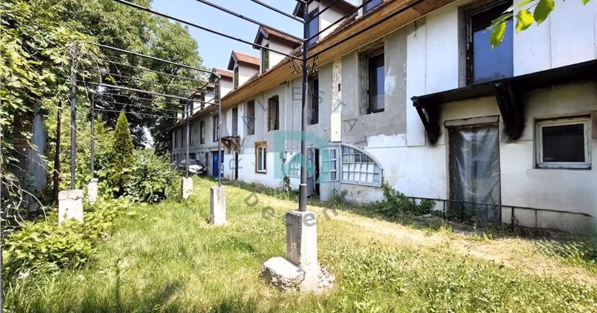 Casă individuală de vânzare cu 12 camere în Ghimbav