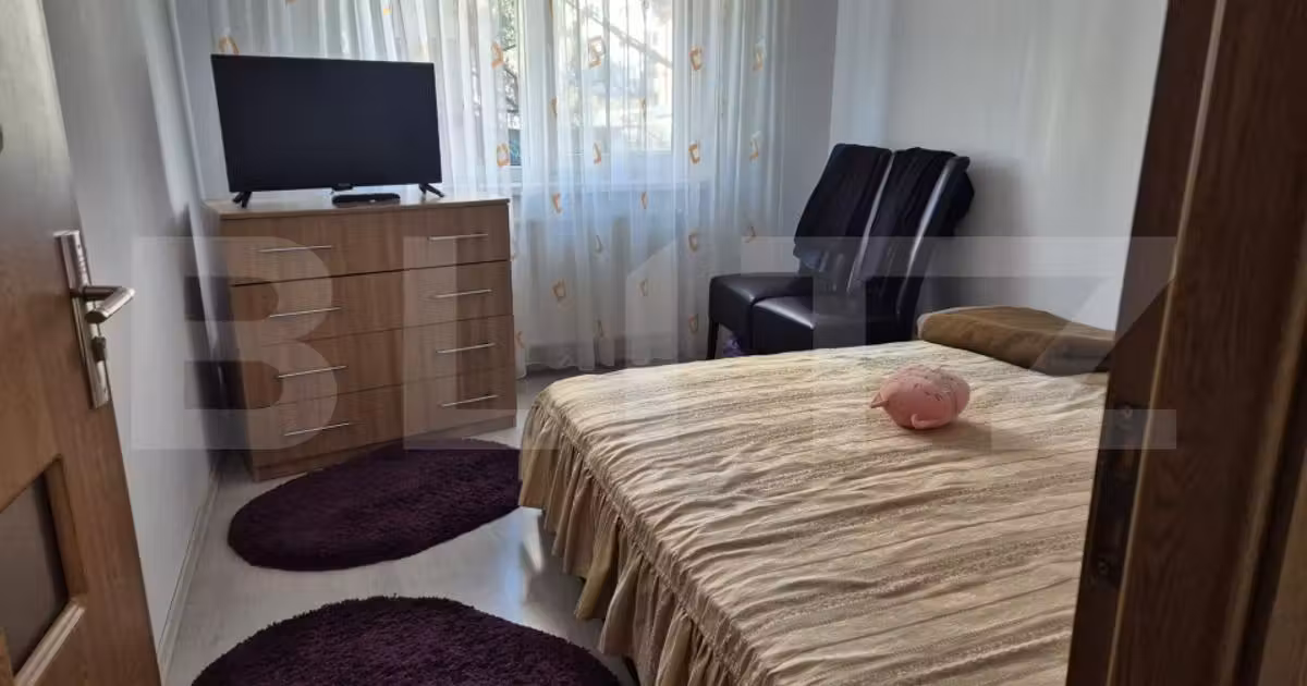 Apartament de vânzare cu 3 camere, mobilat în zona Județean, Brașov