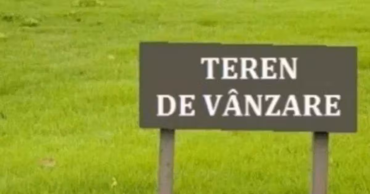 Teren Construcții extravilan de vânzare de 2436 mp, în Luna de Sus