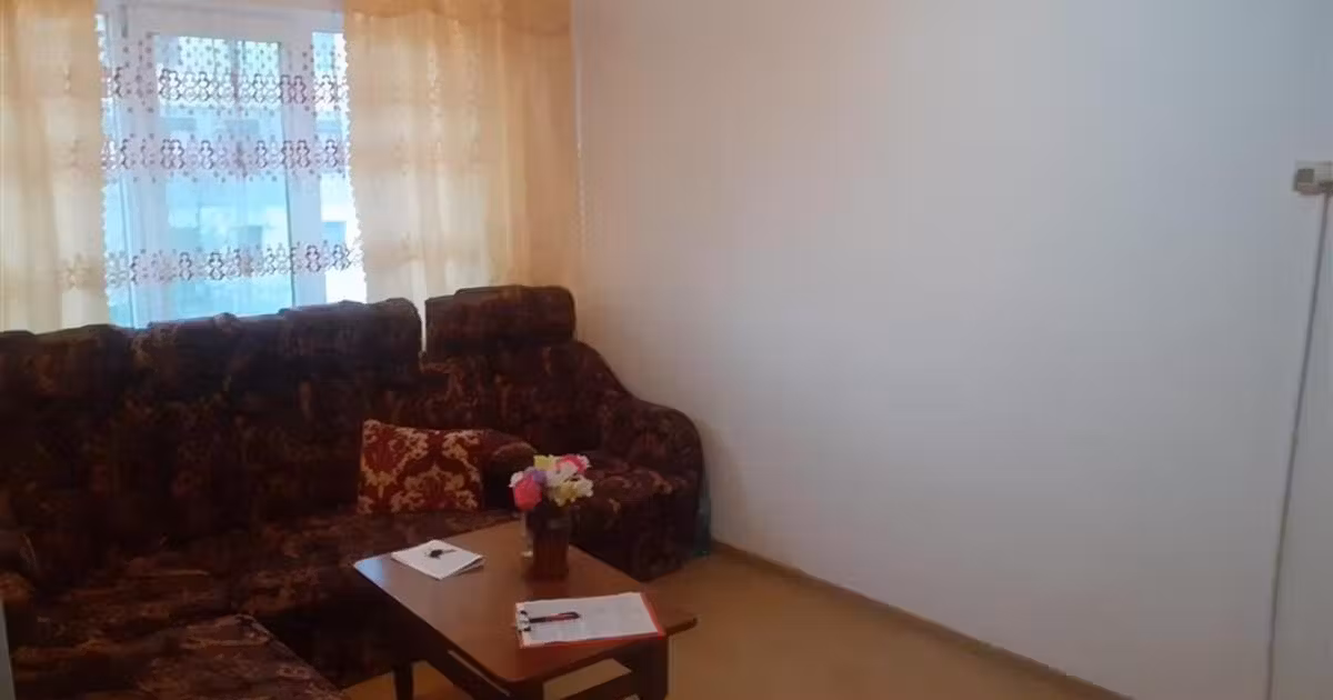 Apartament de vânzare cu 2 camere în zona Apollo, Brăila
