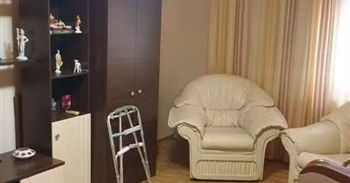 Apartament de vânzare cu 2 camere în zona Apollo, Brăila