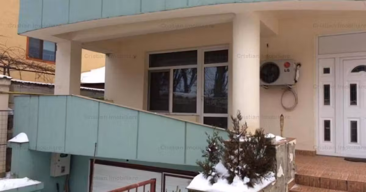 Casă de vânzare cu 6 camere, mobilată în zona Apollo, Brăila