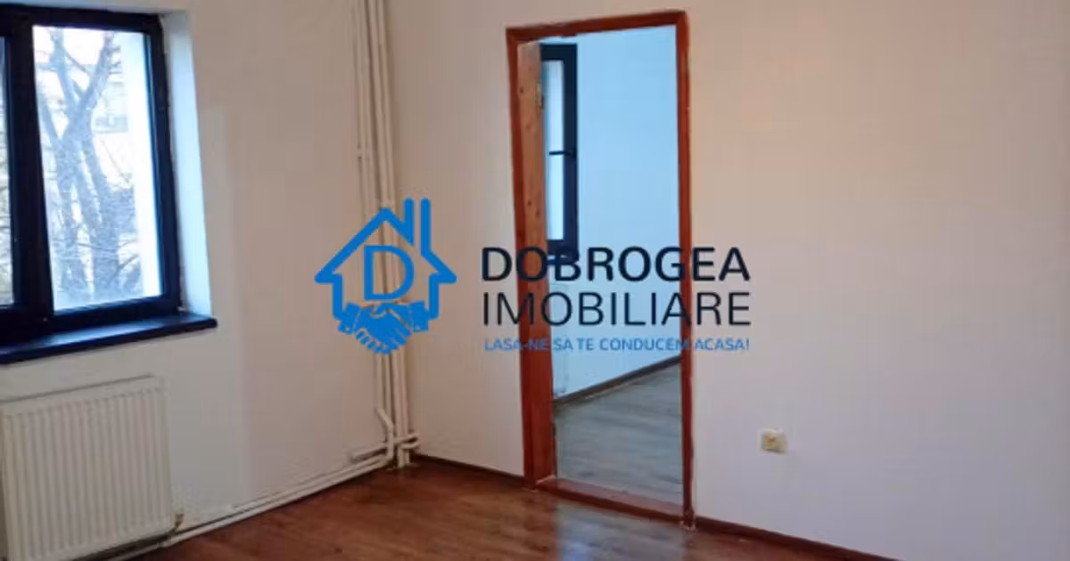 Apartament de vânzare cu 3 camere în zona 23 August, Tulcea