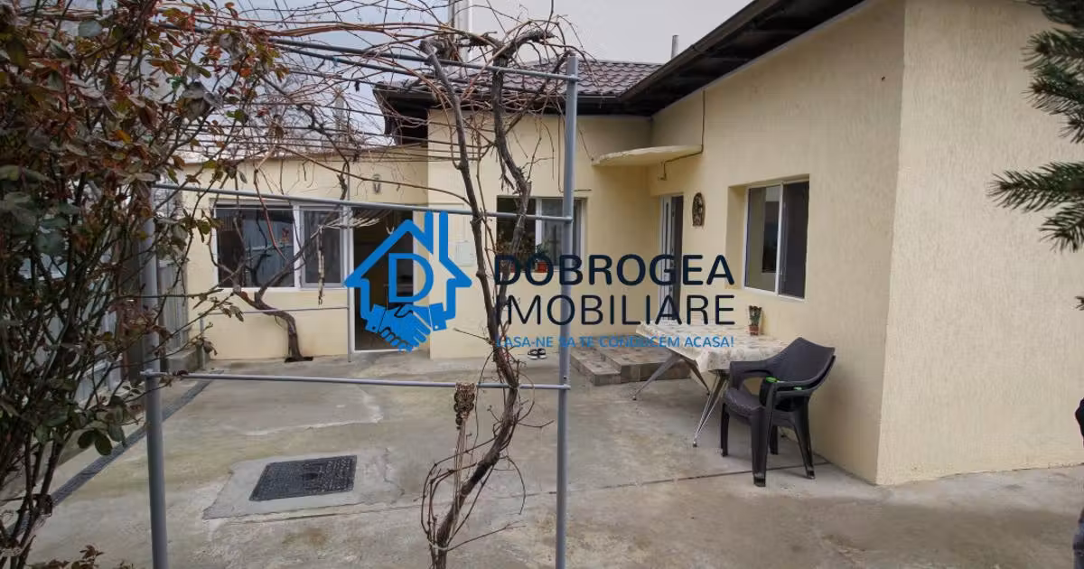 Casă individuală de vânzare cu 2 camere în zona Central, Tulcea