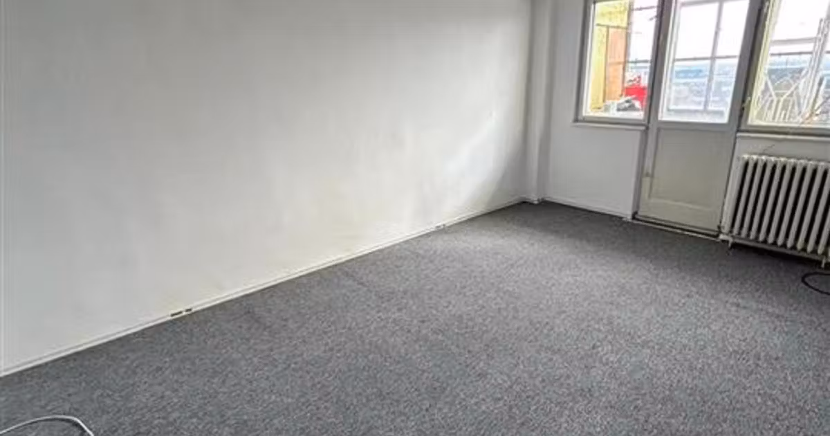 Apartament de vânzare cu 3 camere în zona Viziru 3, Brăila