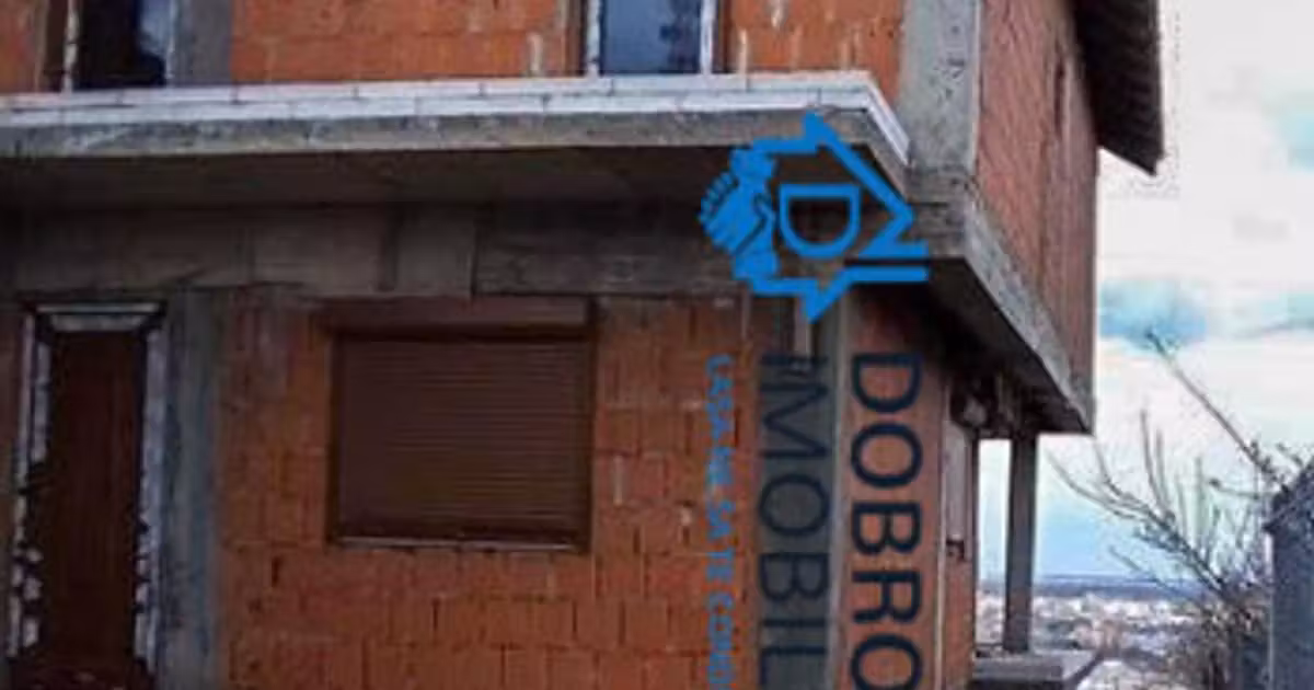 Casă individuală de vânzare cu 4 camere în zona Peco, Tulcea