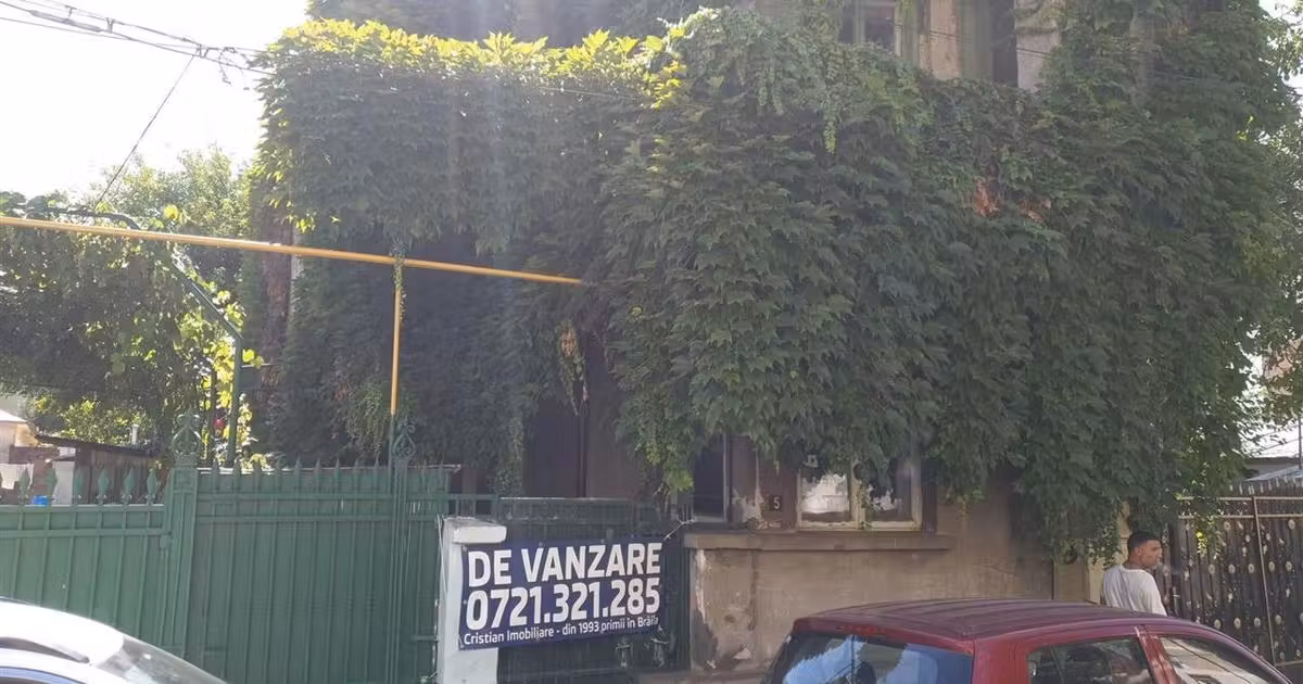 Casă de vânzare cu 4 camere în zona Central, Brăila