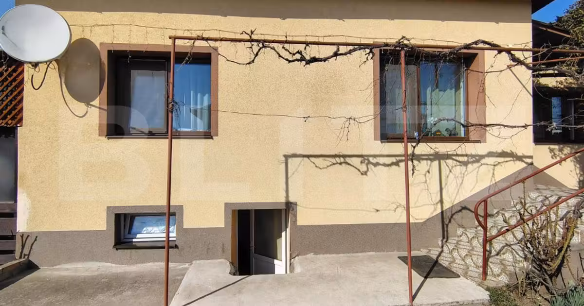 Casă individuală de vânzare cu 3 camere, mobilată în Apahida