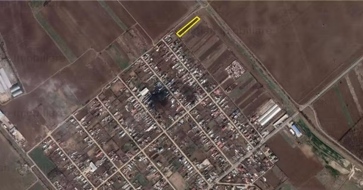 Teren intravilan de vânzare de 1500 mp, în Lacu Sărat