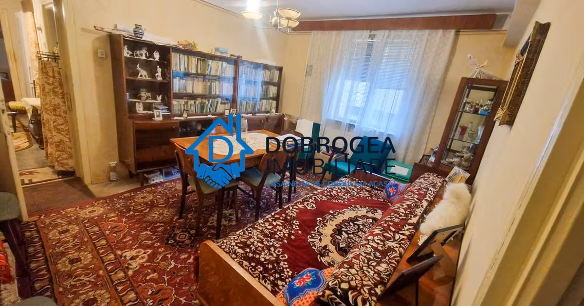 Apartament de vânzare cu 3 camere, mobilat în zona Piața Veche, Tulcea