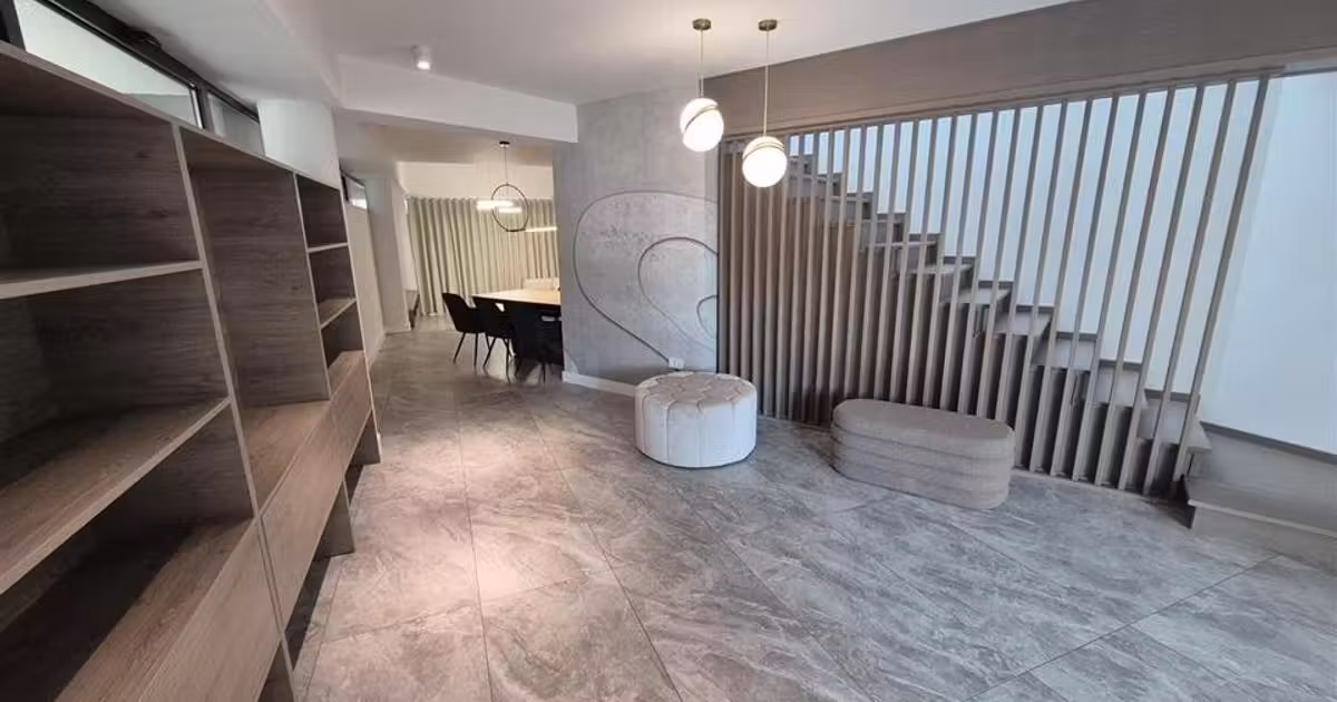 Casă individuală de vânzare cu 3 camere în zona Central, Brăila