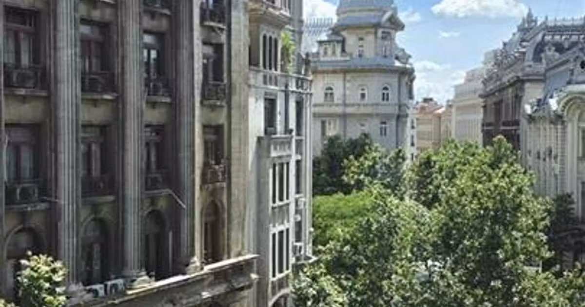 Apartament de vânzare cu 4 camere în zona Universitate, Ultracentral