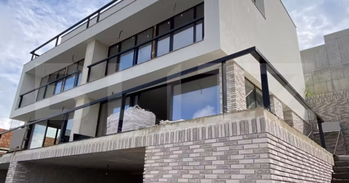 Duplex de vânzare cu 5 camere în zona Europa, Cluj-Napoca