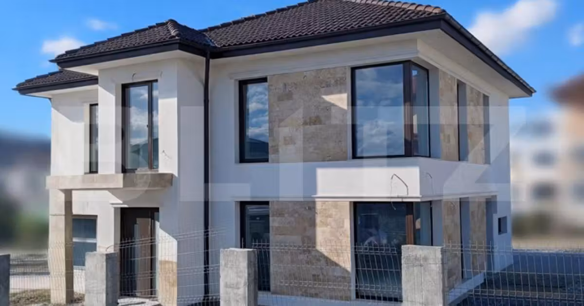 Casă individuală de vânzare cu 4 camere în Chinteni