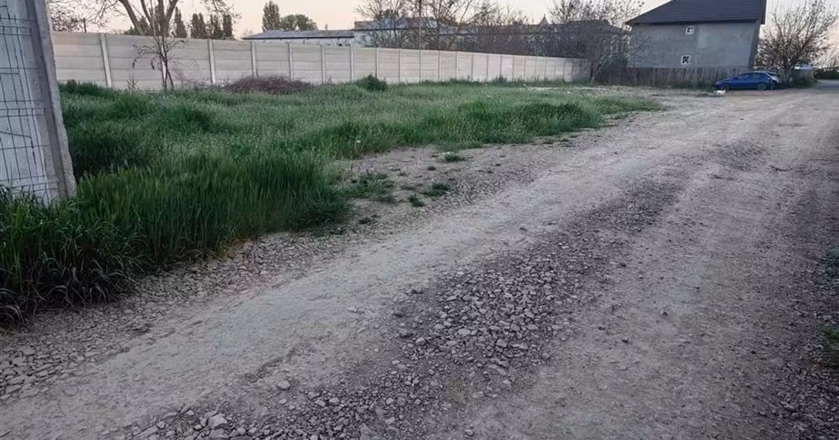 Teren Construcții intravilan de vânzare de 998 mp, în zona Apollo, Brăila