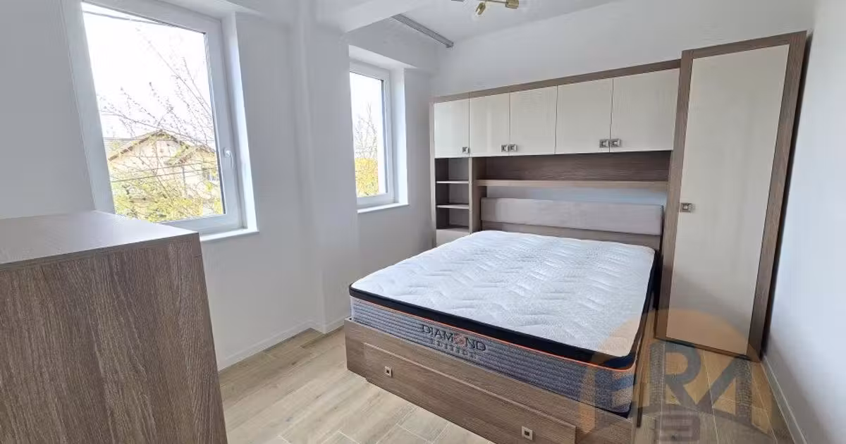 Apartament de vânzare cu 2 camere, mobilat în zona Iosia, Oradea