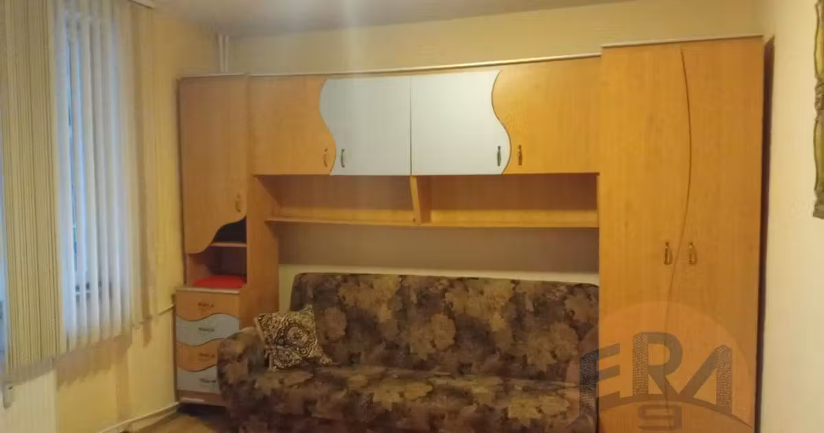 Apartament de vânzare cu 2 camere, mobilat în zona Rogerius, Oradea