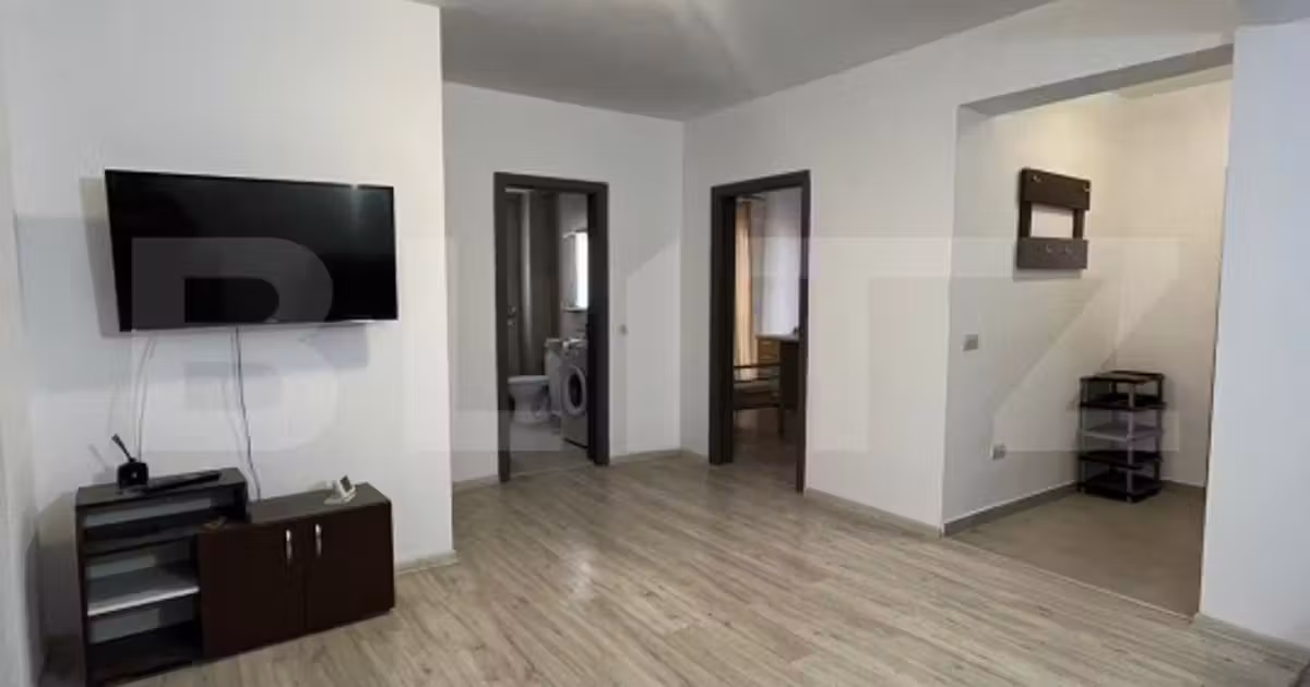 Apartament de vânzare cu 3 camere, mobilat în Valea Lupului