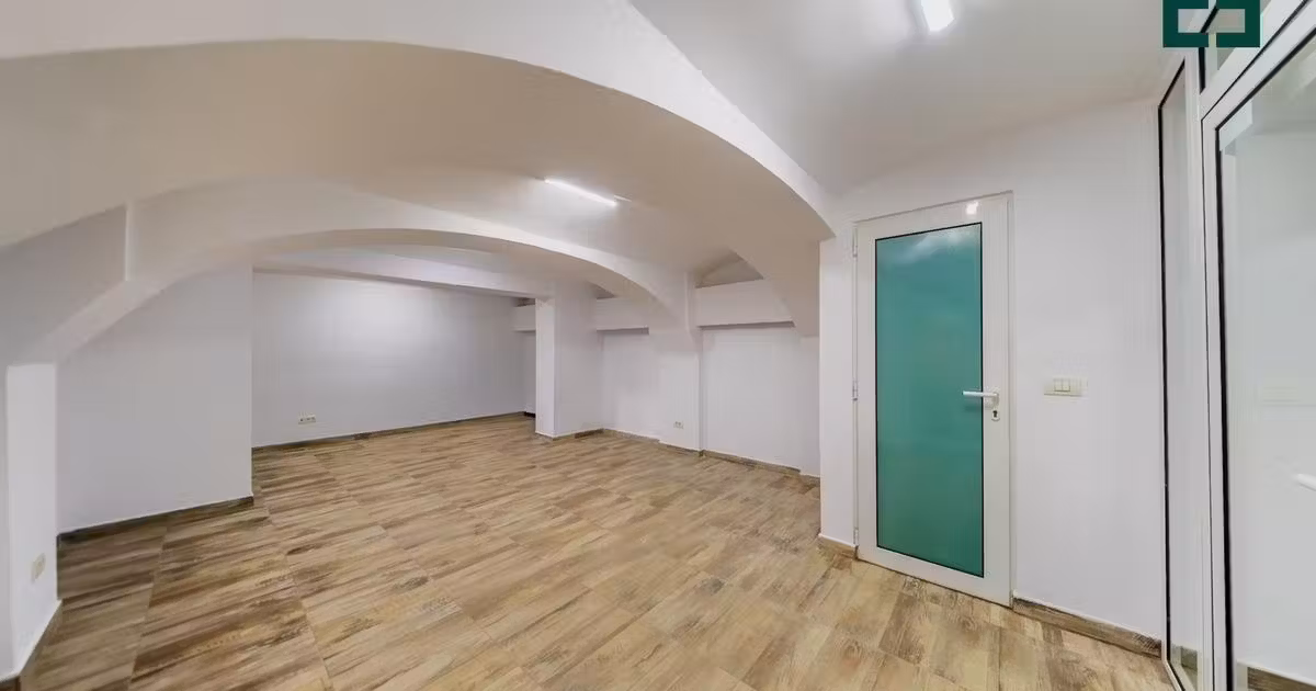 Birou de vânzare de 70 mp, în zona Ultracentral, Arad