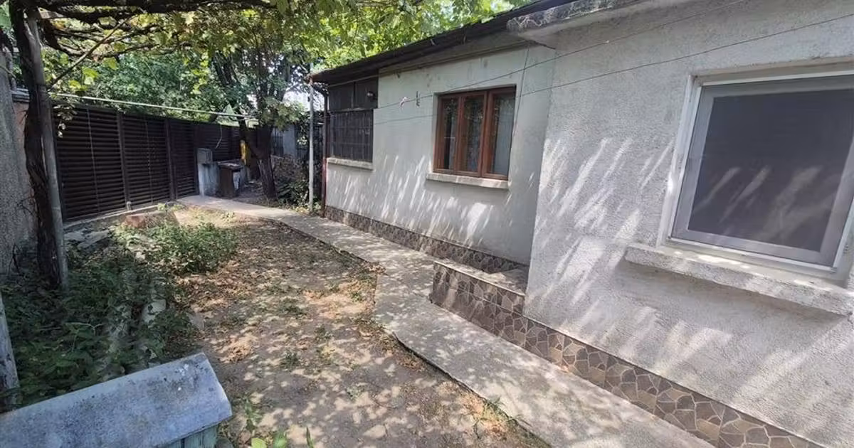 Casă de vânzare cu 4 camere în zona Central, Brăila